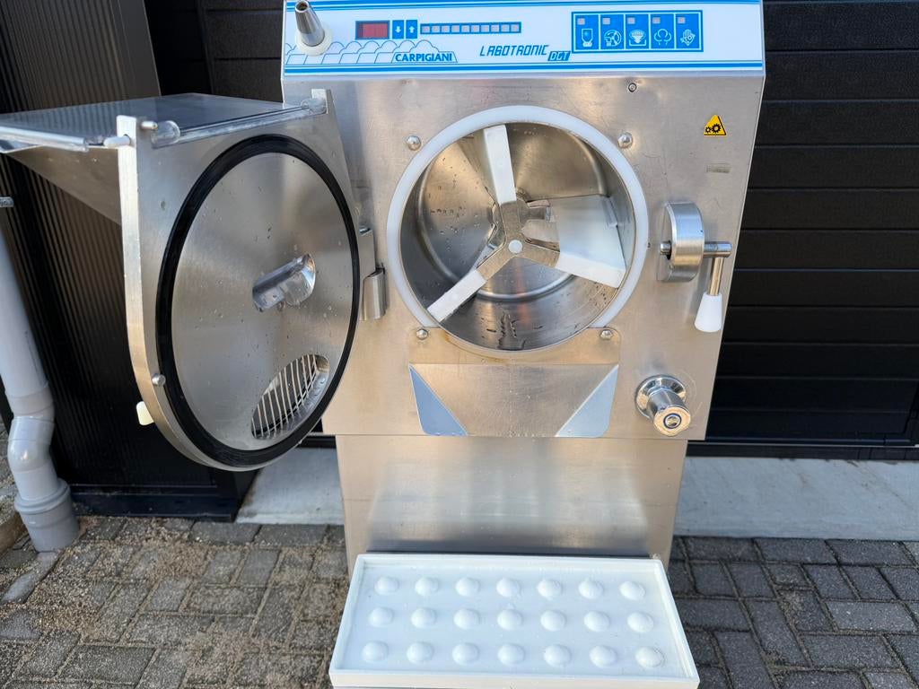 Carpigiani ijsmachine slagroommachine ijsvitrine ijstoog, Ophalen, Koelen en Vriezen