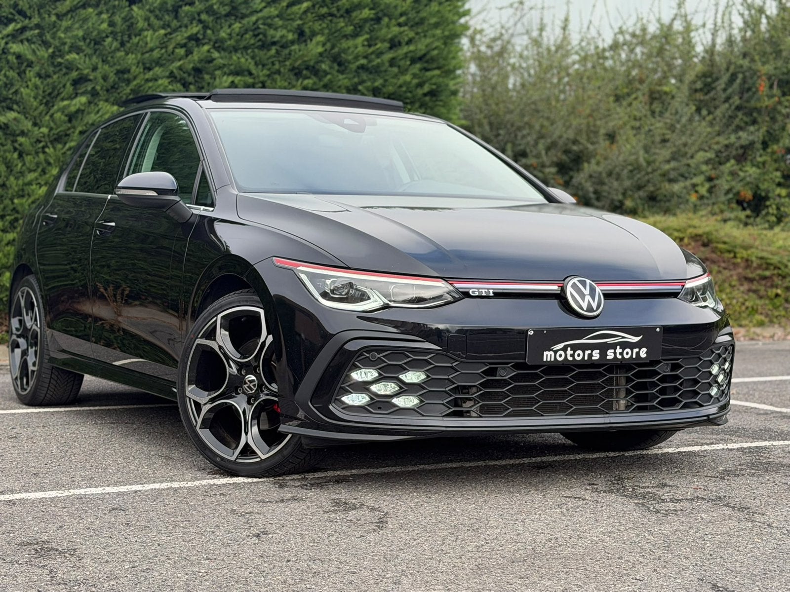 VW GOLF 8 GTI LOOK, Autos, Achat, Euro 6, Entreprise, Carnet d'entretien
