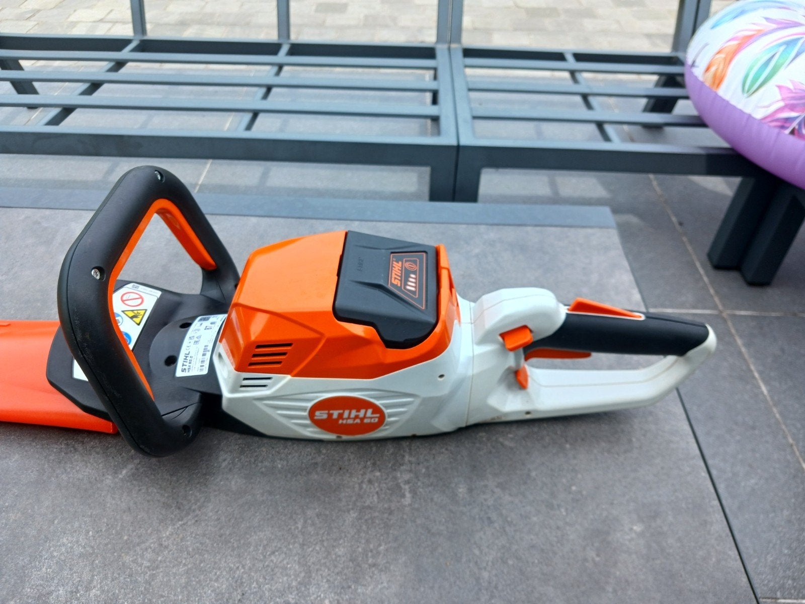 Taille-haie sans fil Stihl HSA 60 (en parfait état), Enlèvement, Comme neuf, Batterie, Stihl