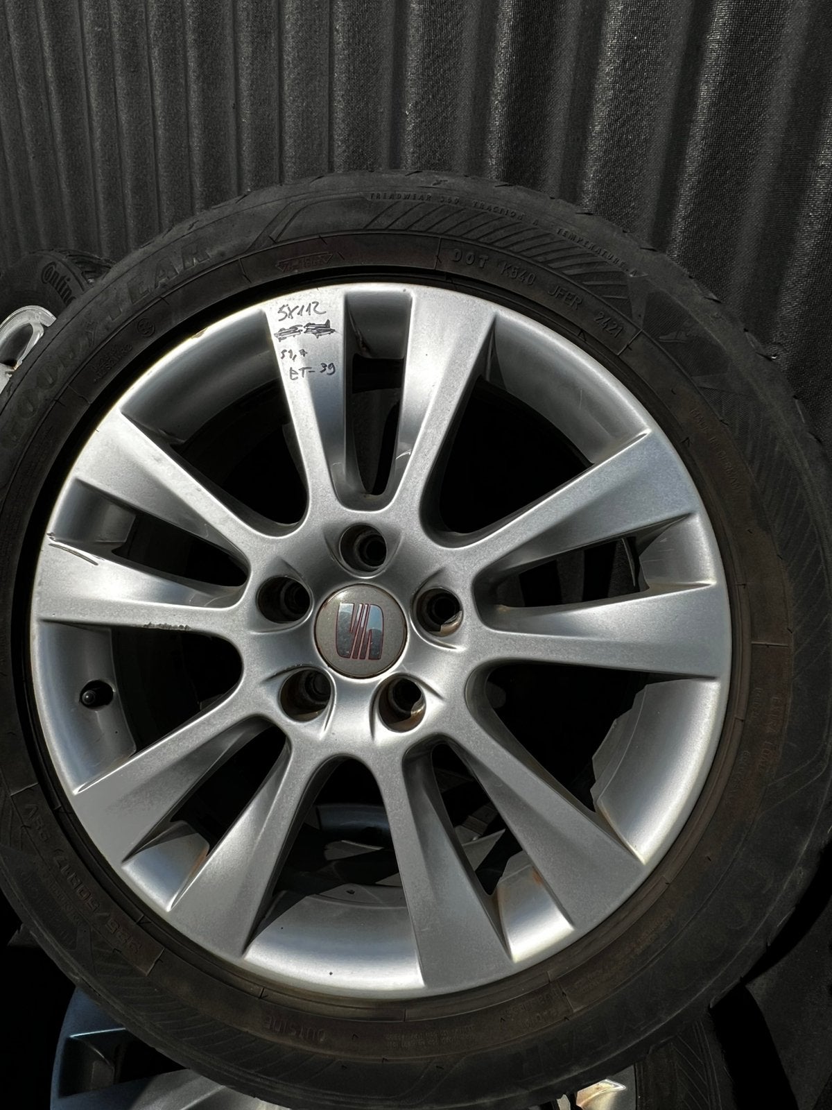 Velgen + banden Seat Alhambra / vw Sharan 17inch, Auto-onderdelen, Ophalen, Gebruikt, Banden en Velgen, 17 inch