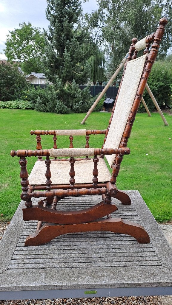 oude vintage Amerikaanse schommelstoel "rockingchair", Ophalen