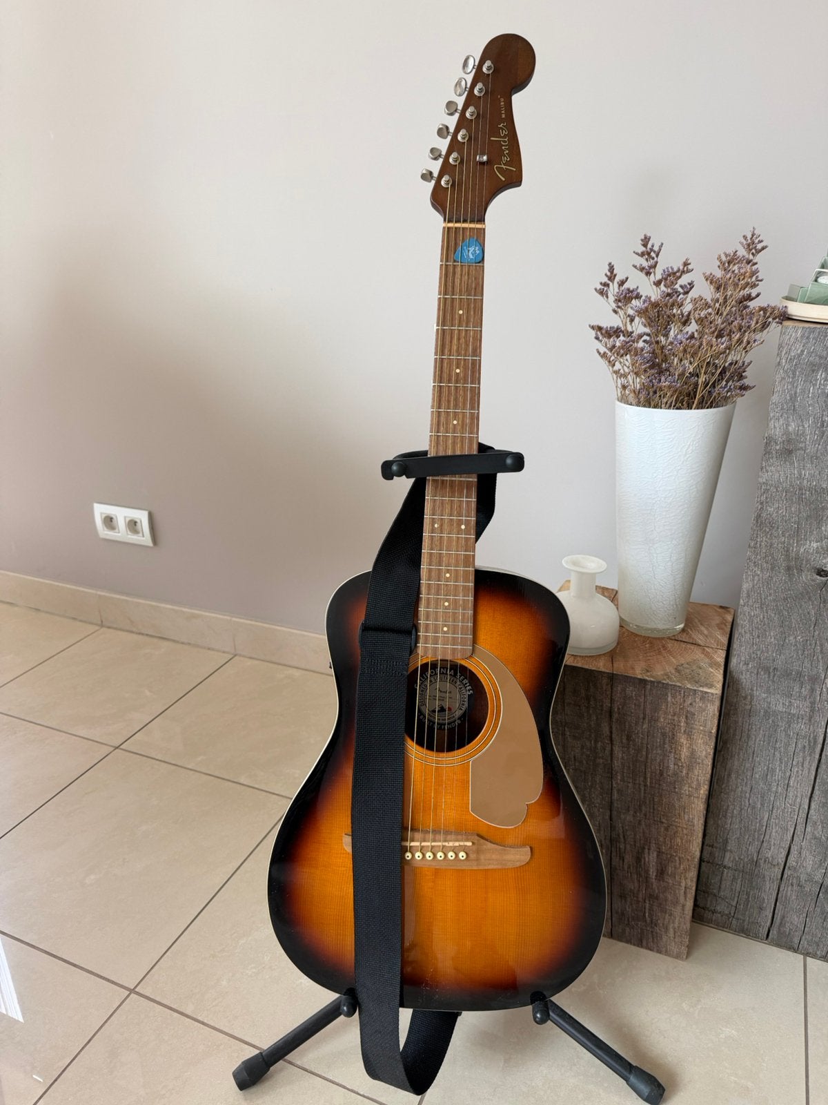 Gitaar Fender Malibu SBWN, Musique & Instruments, Instruments à corde | Guitares | Acoustiques, Envoi, Comme neuf