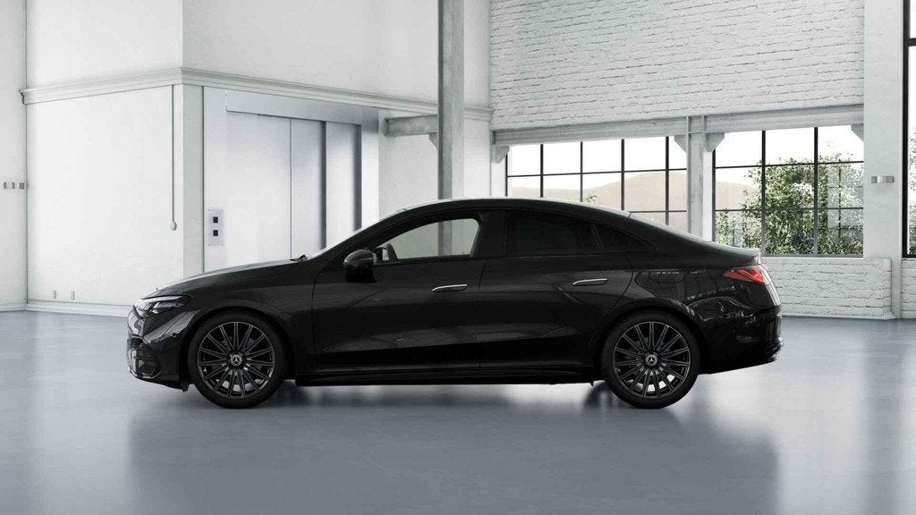Mercedes-Benz CLA CLA 200 AMG Line | Night Pack | Panoramisc, Stof, Zwart, 4 cilinders, 1586 kg