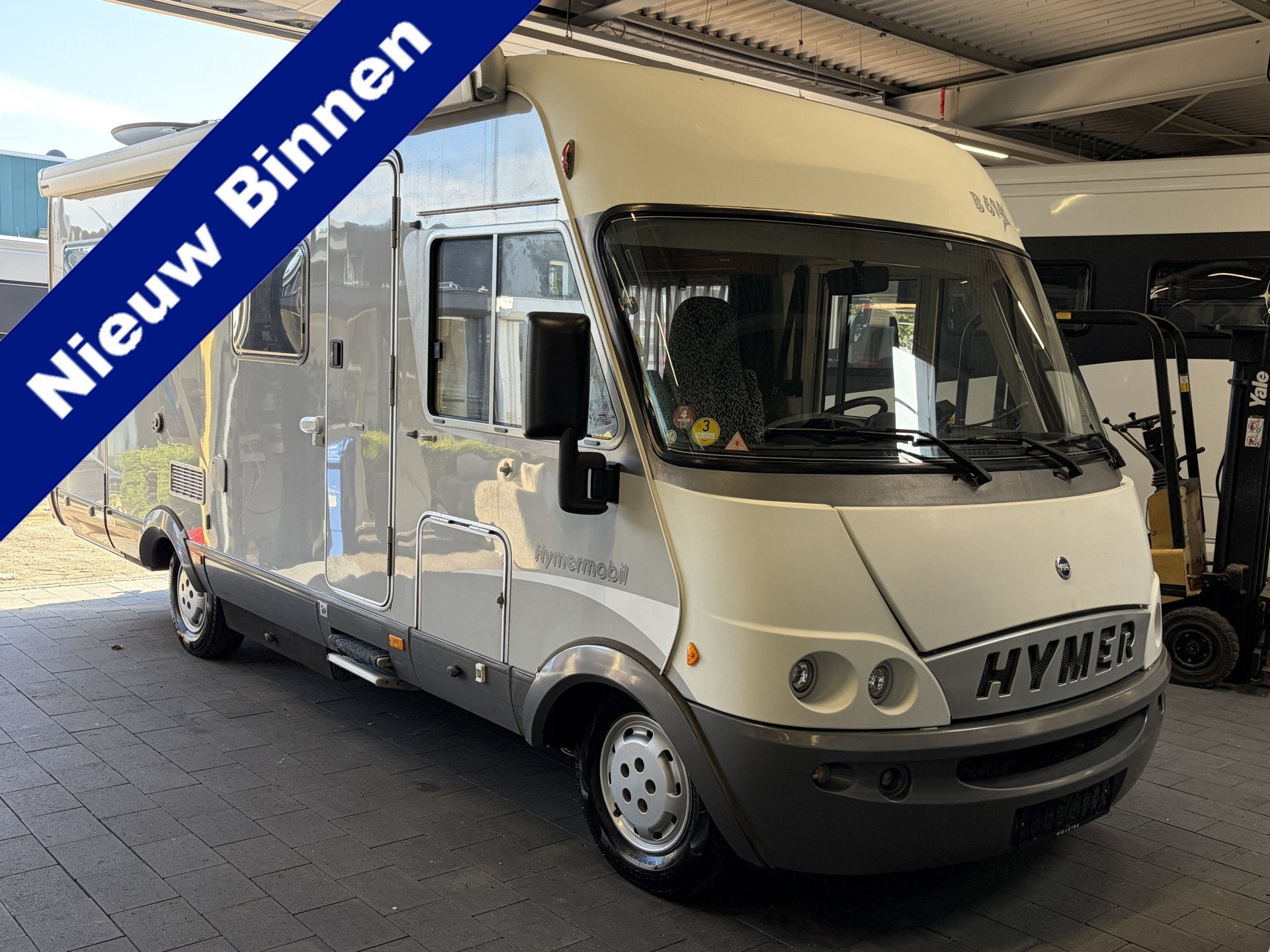Hymer B 614 2.8 JTD E&P Levelsysteem Airco Grote Garage Trek, Caravans en Kamperen, Mobilhomes, Integraal, Galliersweg 39
5349AT  OSS, NL