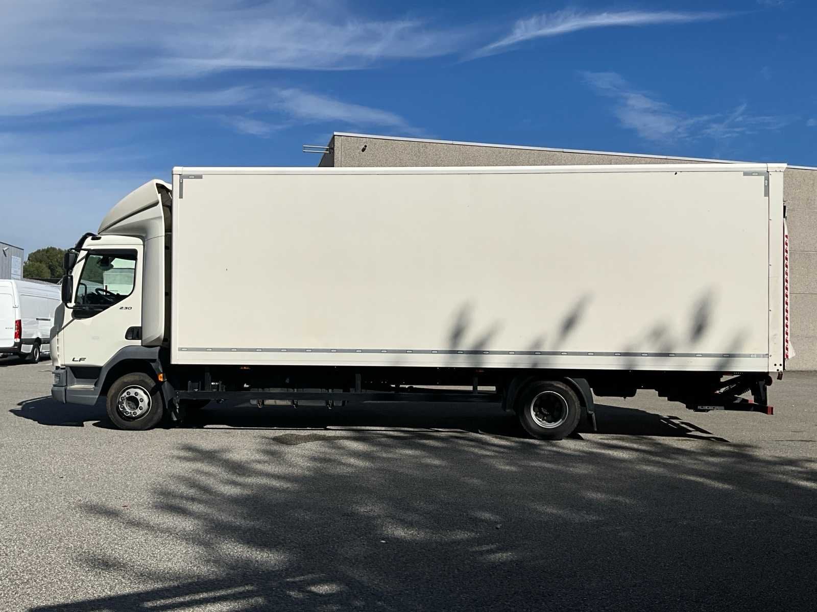 2022 DAF LF 230 FA, Auto's, Automaat, Gebruikt, Euro 6, Bedrijf