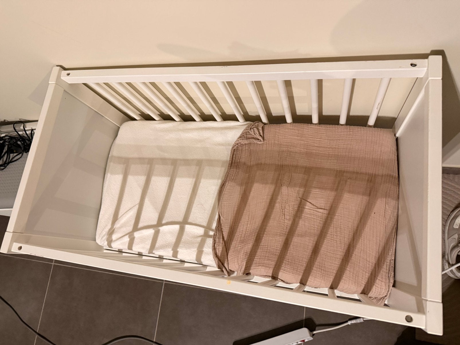 Houten cosleeper, Kinderen en Baby's, Babywiegjes en Ledikanten, Ophalen, Zo goed als nieuw