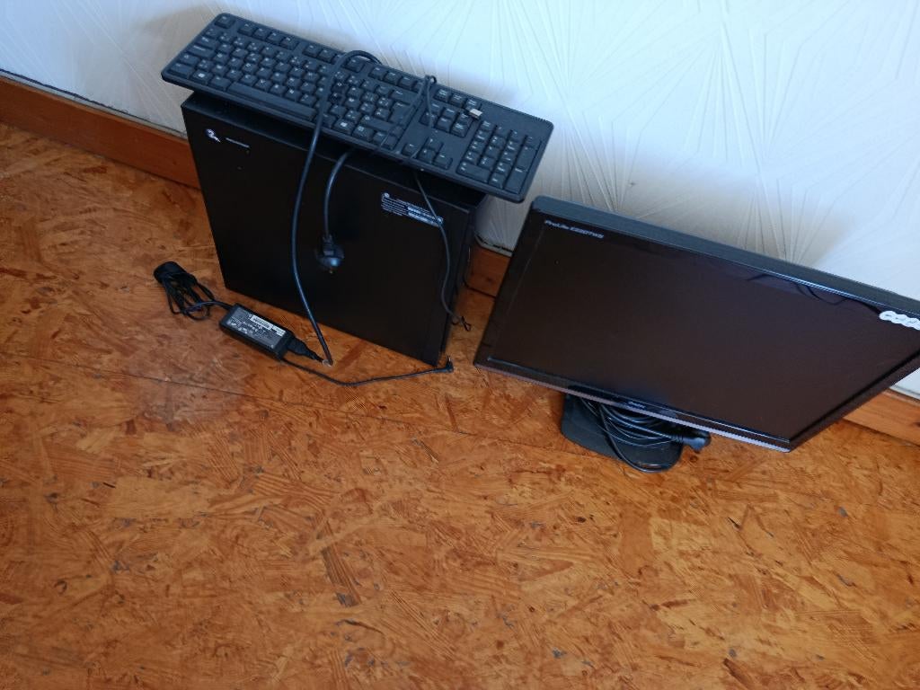 pc bureautique, Le pc est monté avec différentes marques, HDD, Utilisé, 4 GB
