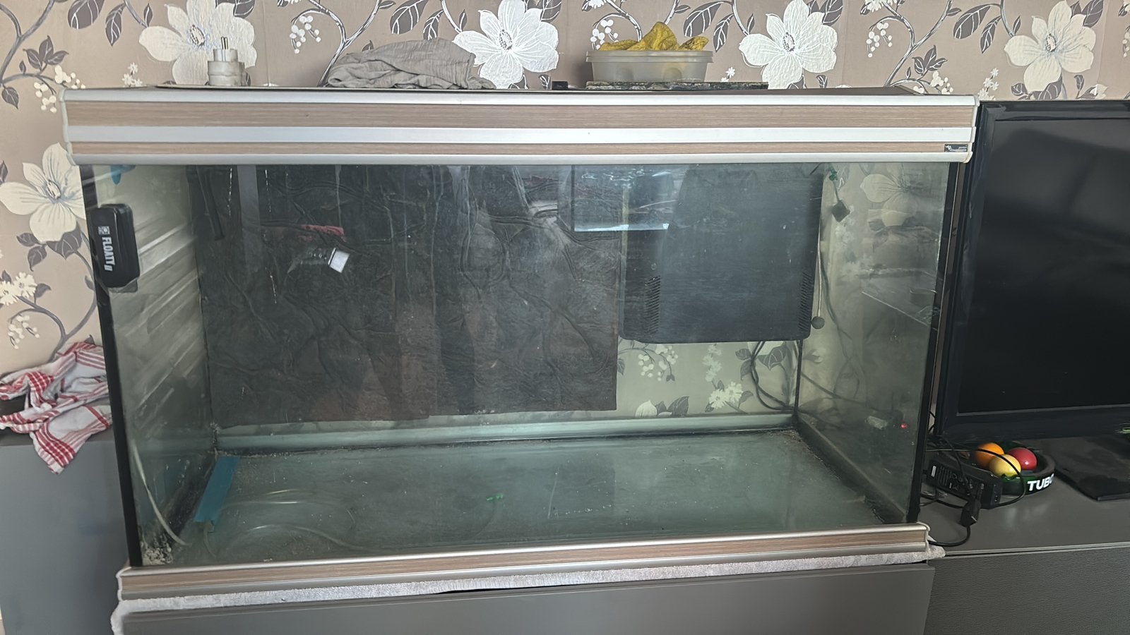 Aquarium gratuit, Enlèvement, Accessoires inclus, Utilisé