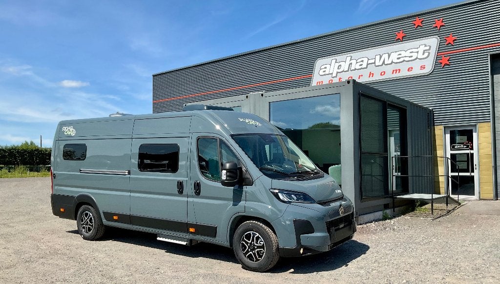 Pössl Roadcar 640 "PREMIUM"&"AUTOMAAT"‼️- 14.055 € korting‼️, Caravanes & Camping, Camping-cars, Entreprise, jusqu'à 3, Modèle Bus ou Fourgon aménagé