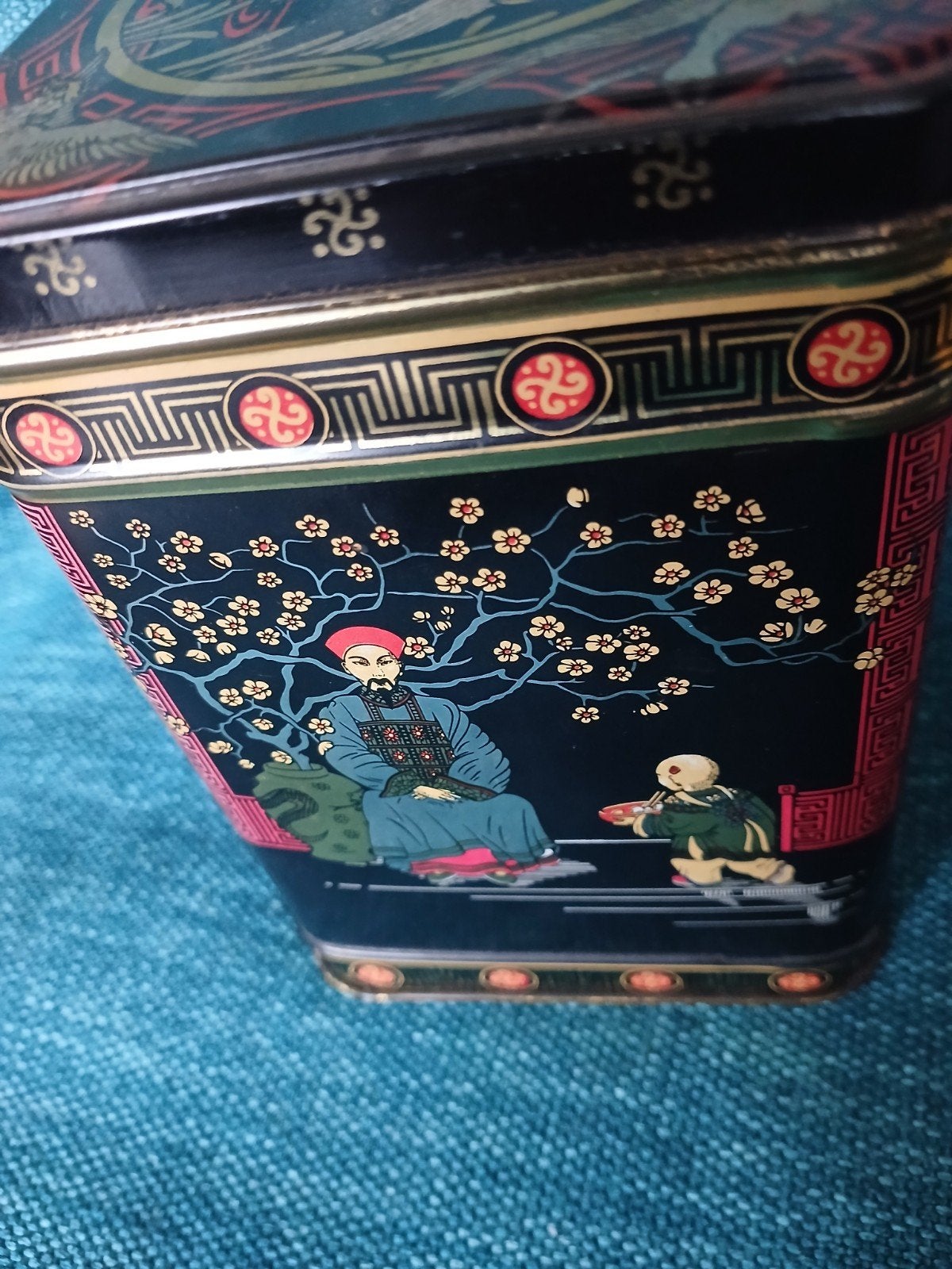 boite metallique decor japonais, Enlèvement ou Envoi