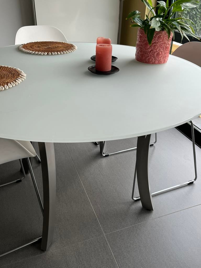 Mat glazen tafel joli rond / binnen of buitengebruik, Huis en Inrichting, Ophalen, Rond, Glas