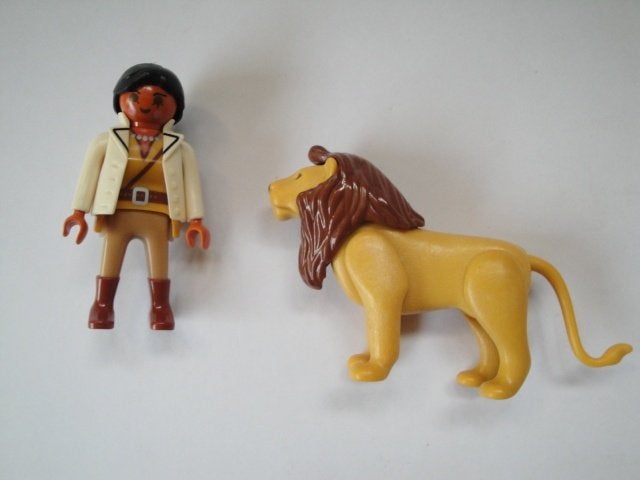 Playmobil Zoo - leeuw en verzorger, Ophalen of Verzenden, Zo goed als nieuw