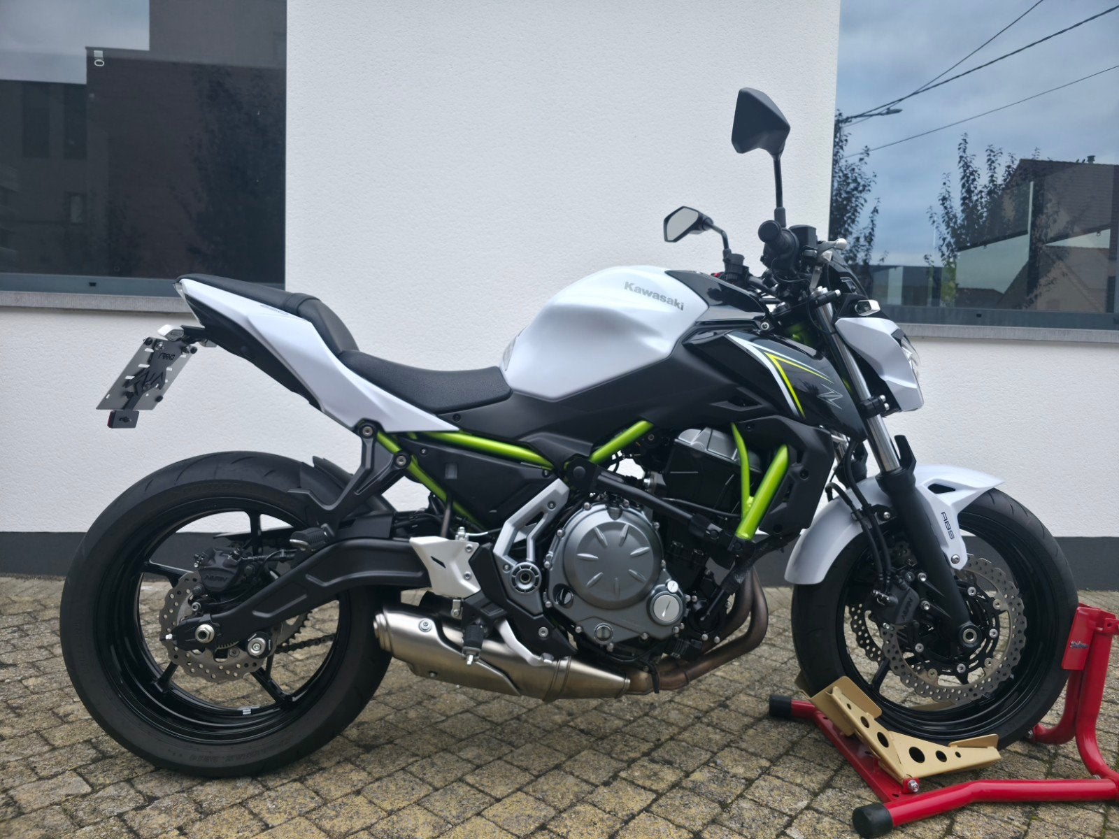 Kawasaki Z650 - 3700km - 35Kw/A2 - Topconditie*, Motoren, 2 cilinders, Particulier, 650 cc, 12 t/m 35 kW