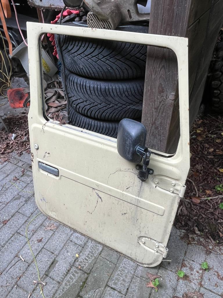 Carrosserie LandCruiser BJ4, Enlèvement, Haillon arrière