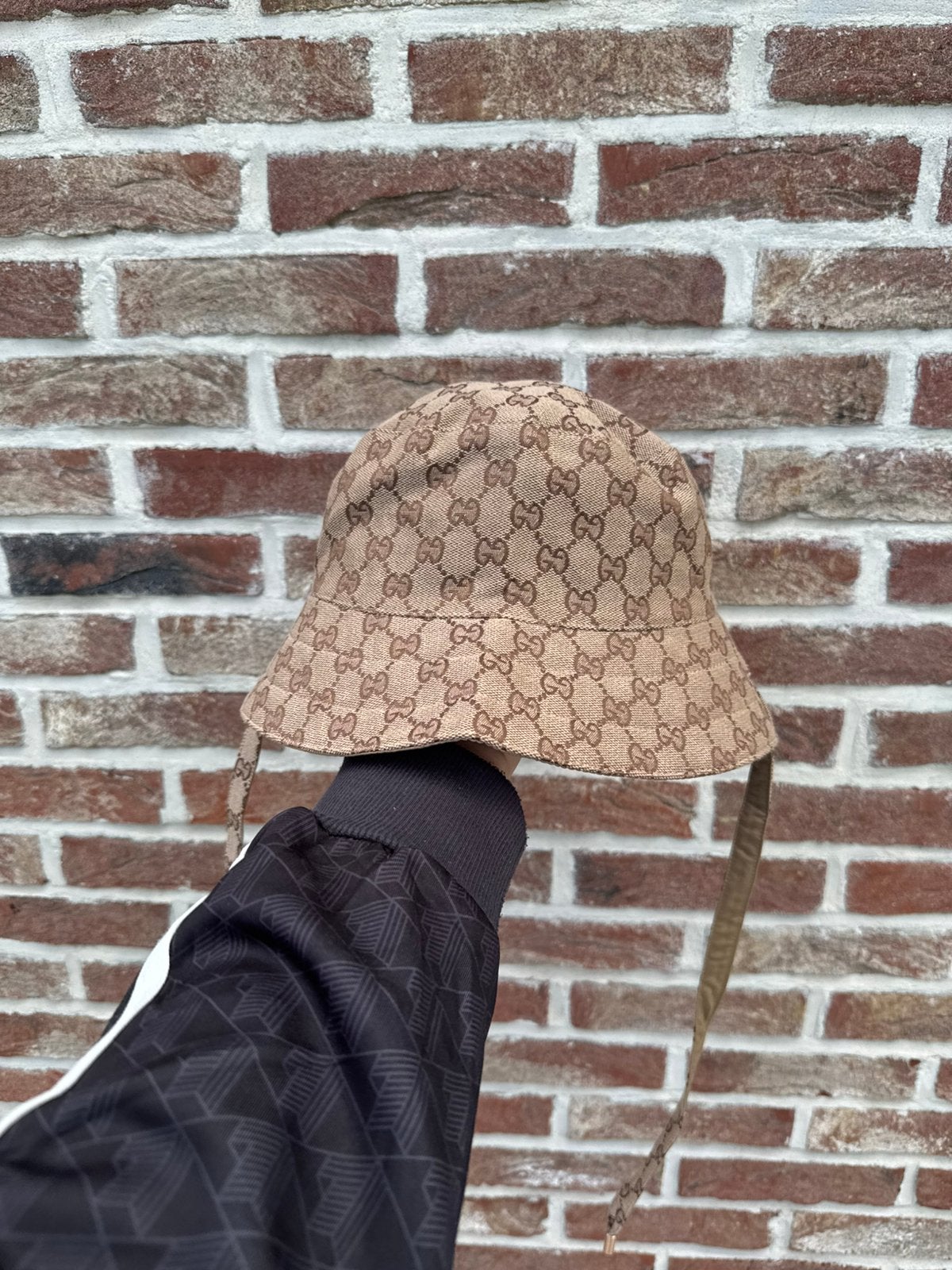 Chapeau Gucci GG Bucket, Enlèvement ou Envoi, Neuf, One size fits all, Chapeau