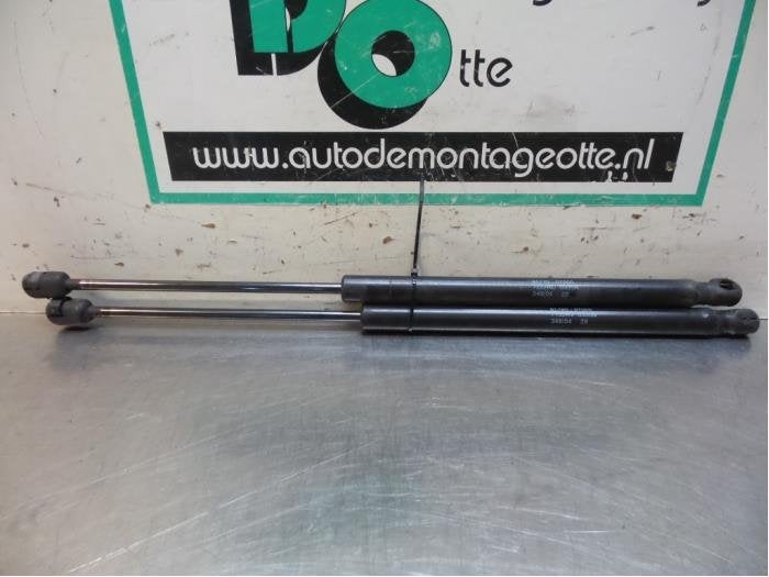 Kit amortisseur gaz hayon d'un Kia Picanto (Picanto 04-), Kia, -, 3 mois de garantie, Utilisé