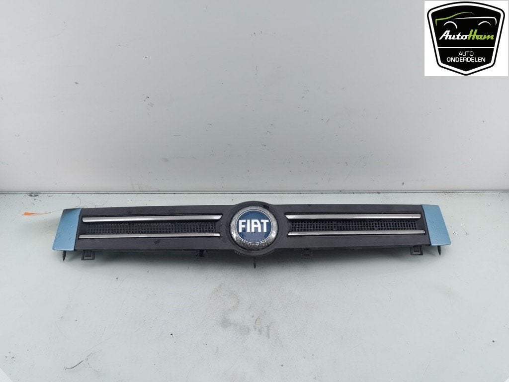 CALANDRE Fiat Panda (169) (01-2003/08-2013), Dhr. J. Ham, Administratie@autoham.nl, Utilisé, Fiat