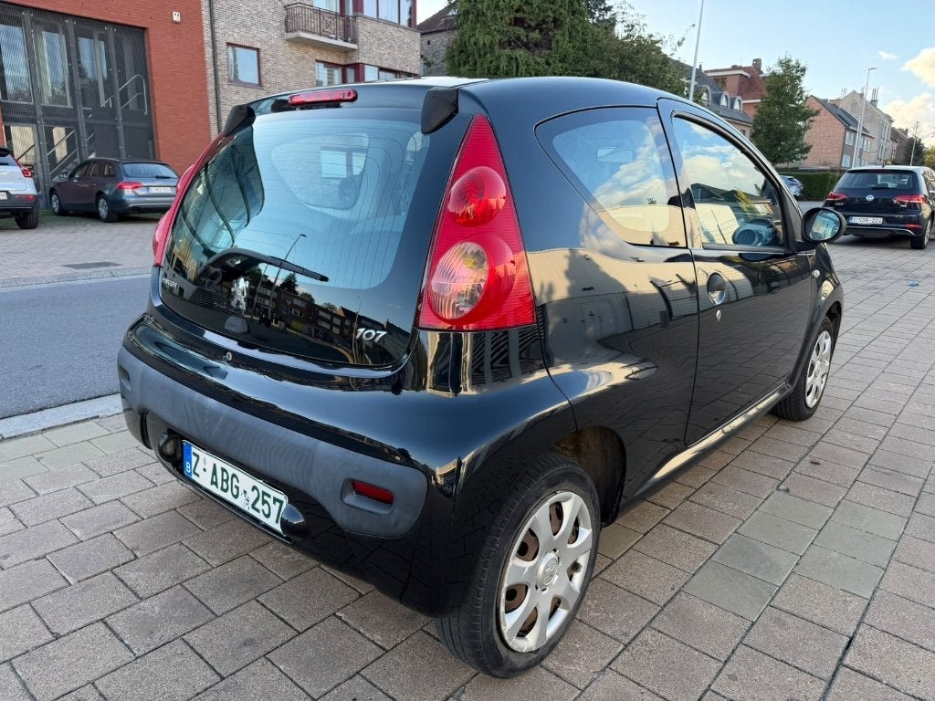 Peugeot 107 107 1.0i Urban Move, Auto's, Voorwielaandrijving, Euro 5, 50 kW, Zwart
