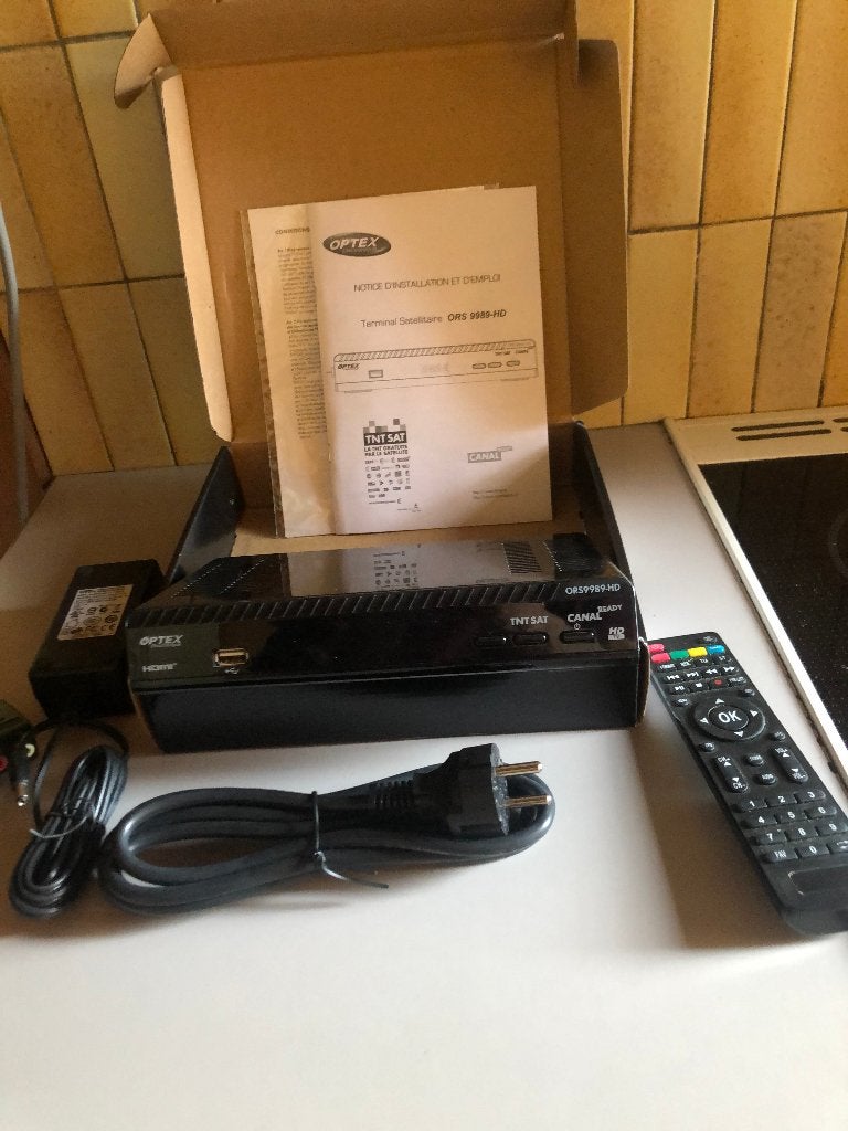 décodeur satellite, Enlèvement, Utilisé, Décodeur