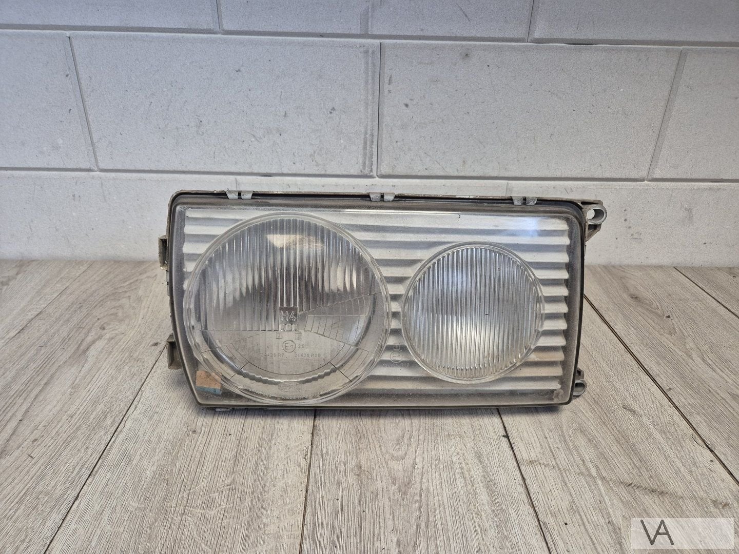 Koplamp rechts van Mercedes W123 1976 - 1985 rond model €50, Auto-onderdelen, Gebruikt, -, Ophalen of Verzenden, -