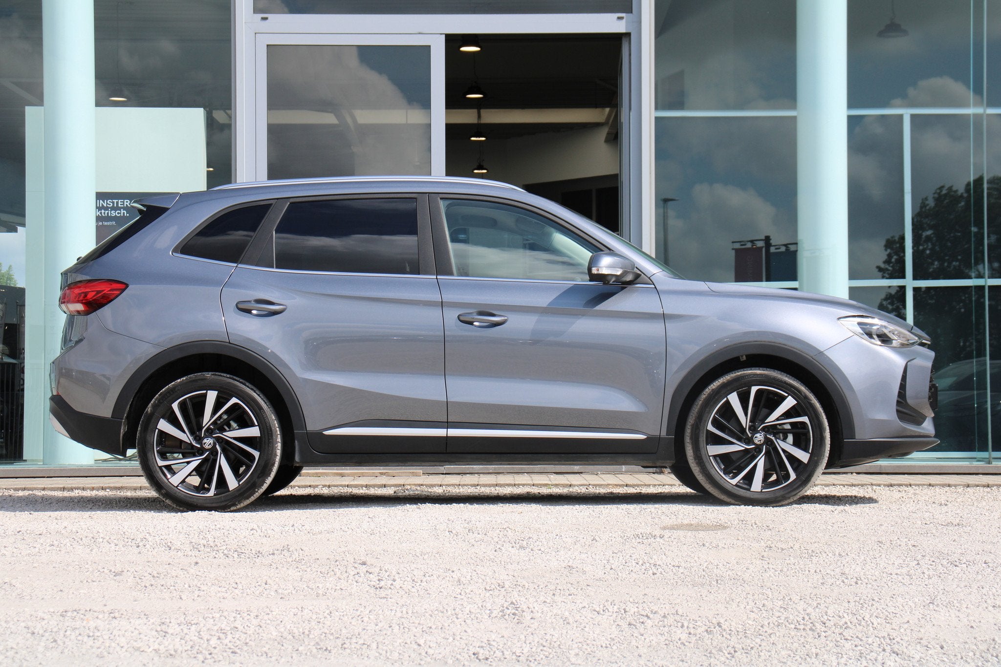 MG Mg Zs Hybrid+ LUXURY *FULL OPTION*63M GARANTIE*, Cuir, Argent ou Gris, Achat, 143 kW