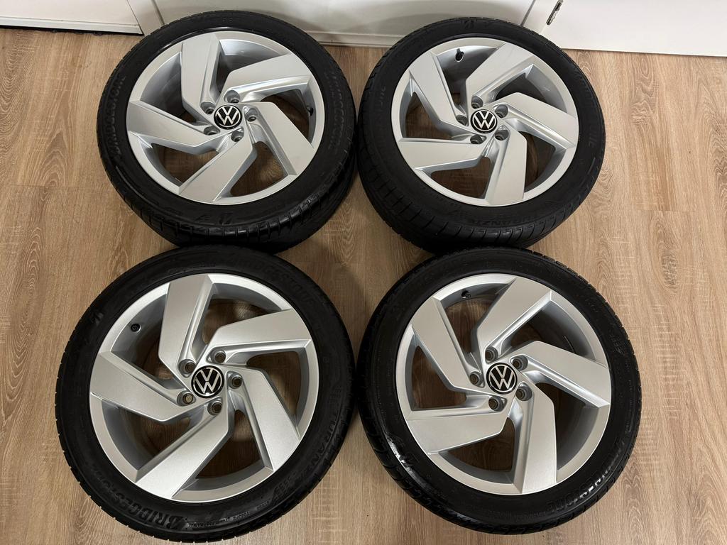 🔥 Jantes VW originales 17” avec pneus presque neufs, Enlèvement ou Envoi, Pneu(s)