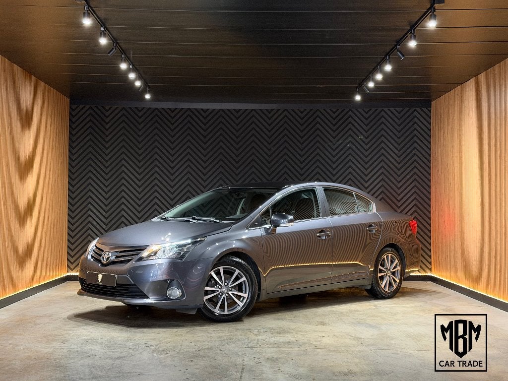 ✅ Toyota Avensis 2.0 D GARANTIE Navi Trekhaak CruiseC 1.Eig, Auto's, Toyota, Voorwielaandrijving, Stof, Zwart, 4 cilinders