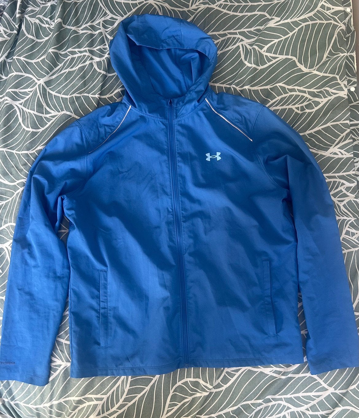 Underarmour vest, Vêtements | Hommes, Enlèvement, Comme neuf