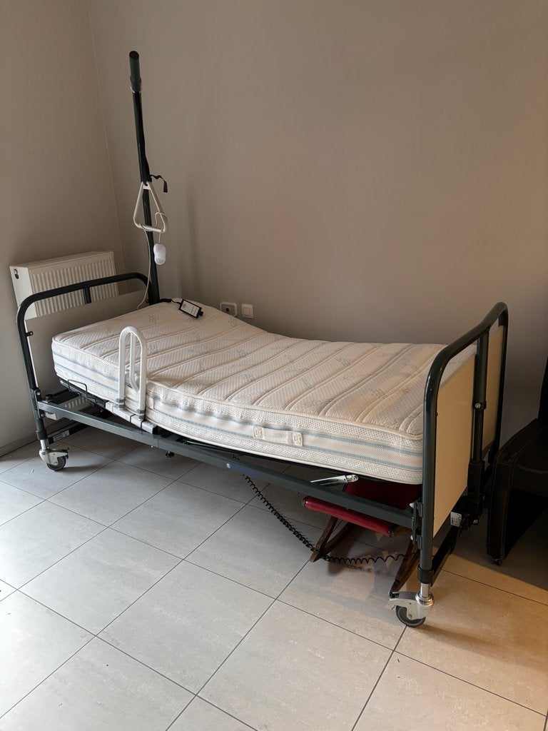 ziekenhuisbed, Ophalen, Zo goed als nieuw, Eenpersoons, Verstelbaar