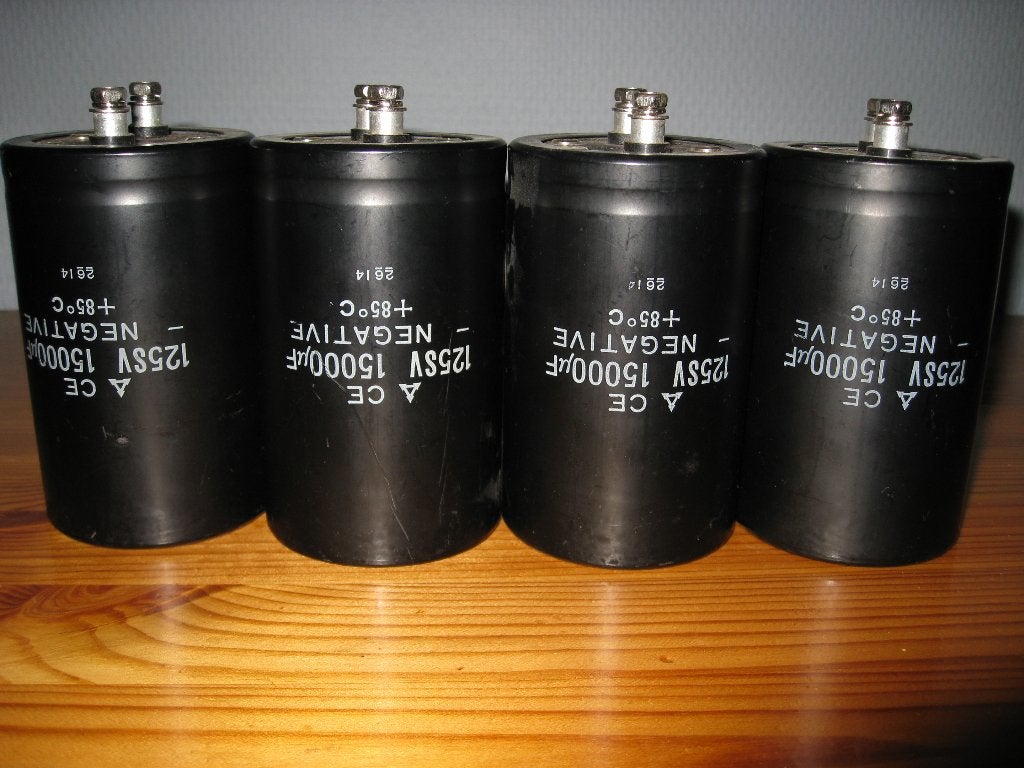 condensatoren USA en Japan, Hobby en Vrije tijd, Elektronica-componenten, Ophalen, Gebruikt