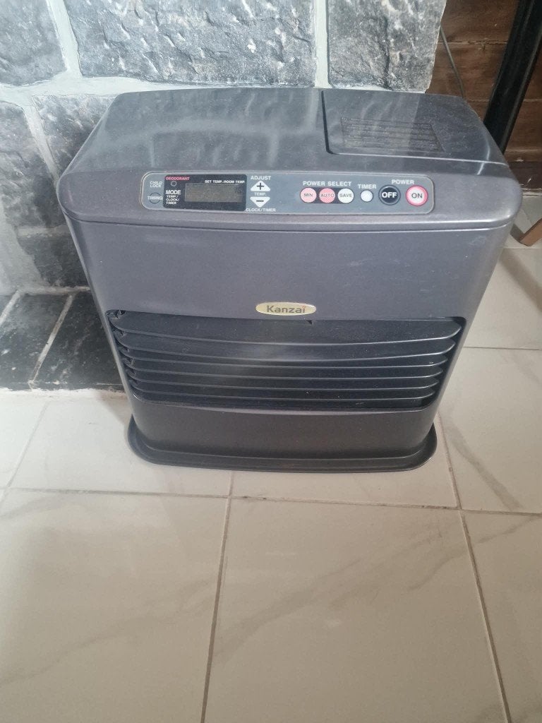 Chauffage au pétrole digital fonctionne parfaitement 4600wat, Bricolage & Construction, Chauffage & Radiateurs, 800 watts ou plus