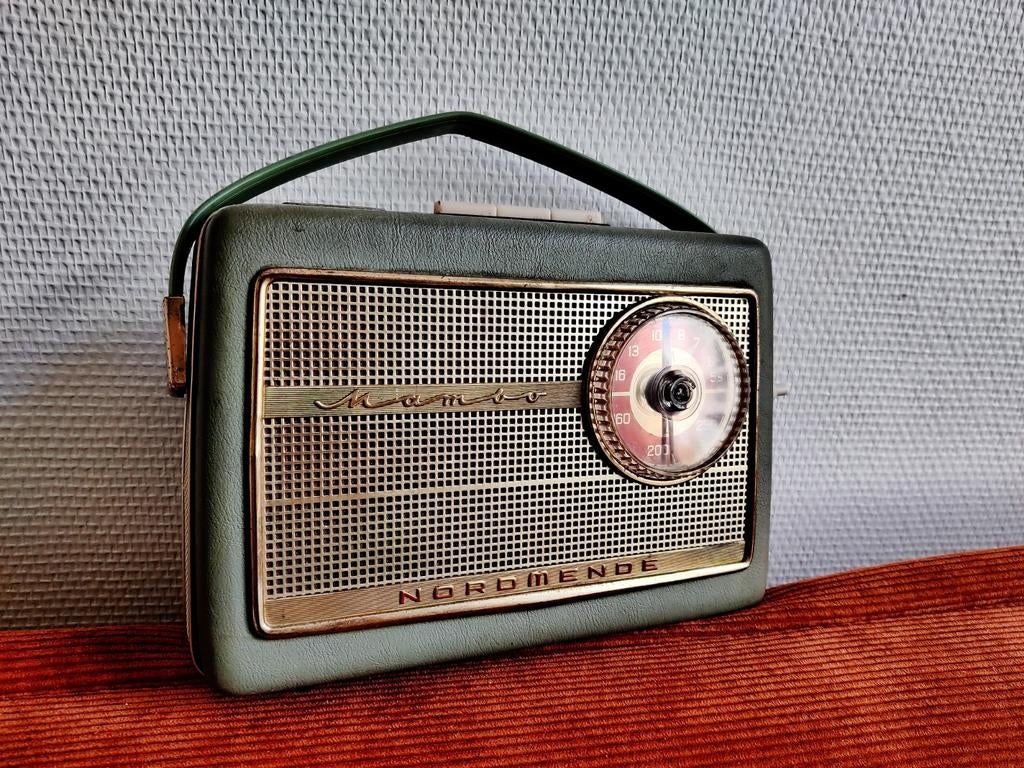 Vintage radio, Ophalen