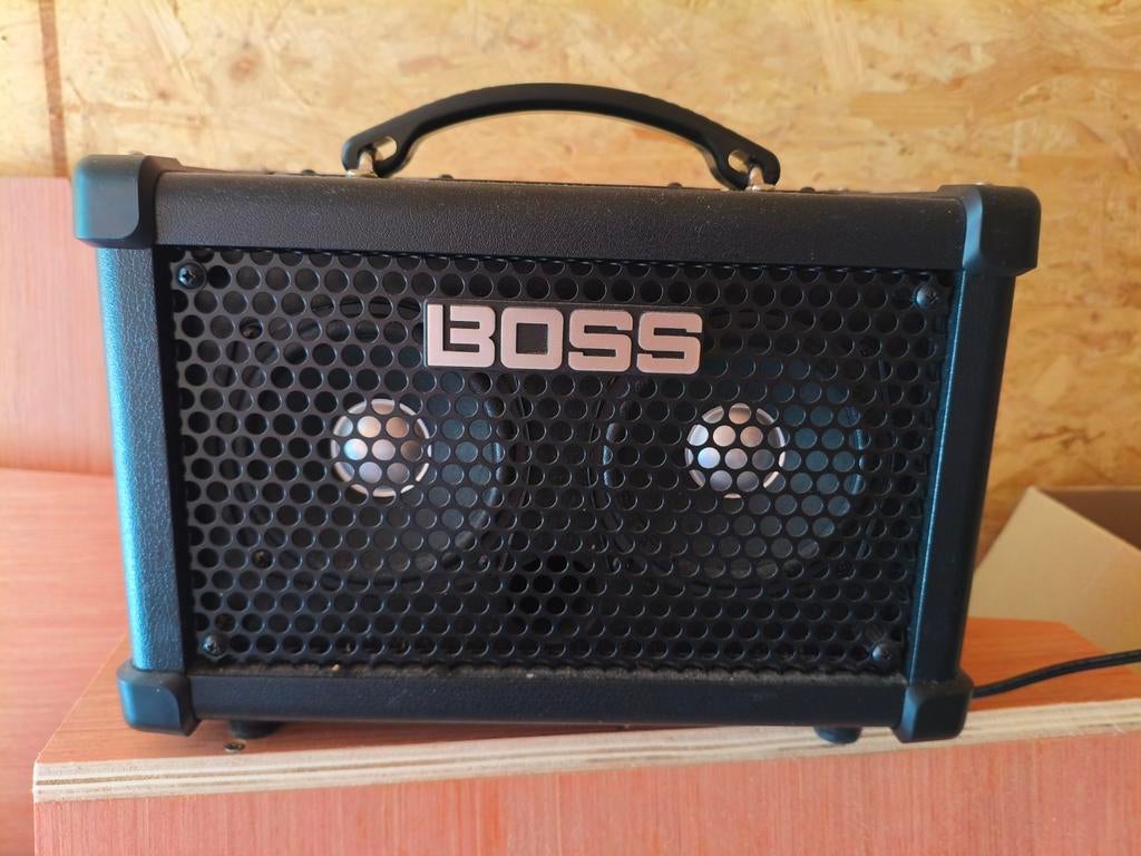 Boss dual cube lx bass, Musique & Instruments, Amplis | Basse & Guitare, Enlèvement, Guitare basse