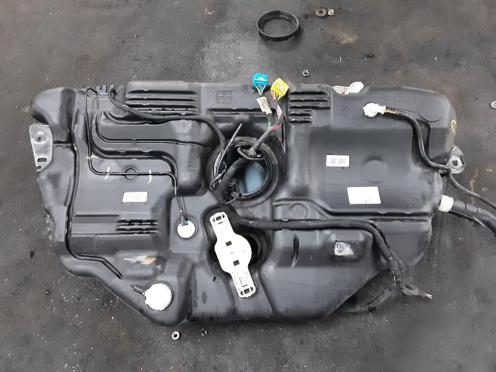 RESERVOIR CARBURANT 508 SW (F4 / FC / FJ / FR) (9821351280), Utilisé, Peugeot