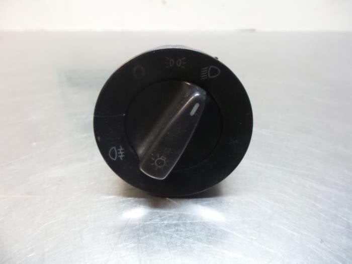 Commutateur lumière d'un Volkswagen Polo (Polo 01-), Volkswagen, -, 3 mois de garantie, Utilisé