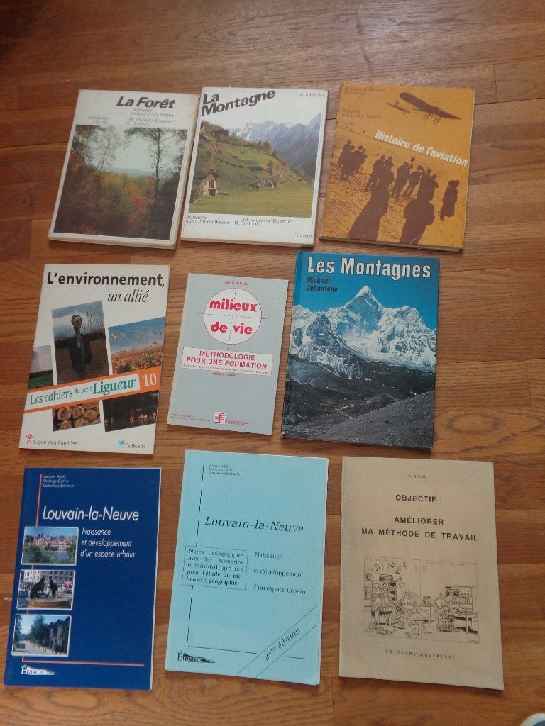 9 livres pour l'étude du milieu, Livres, Enlèvement