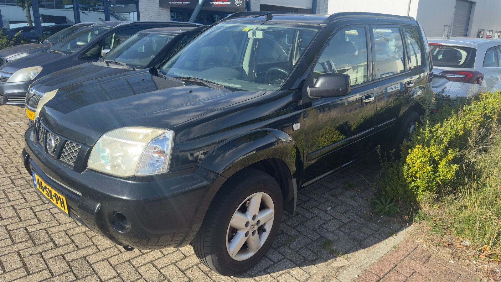 Nissan X-trail 2.0 benzine ,clima, cruiscontrol, Auto's, Voorwielaandrijving, Stof, Zwart, Bedrijf