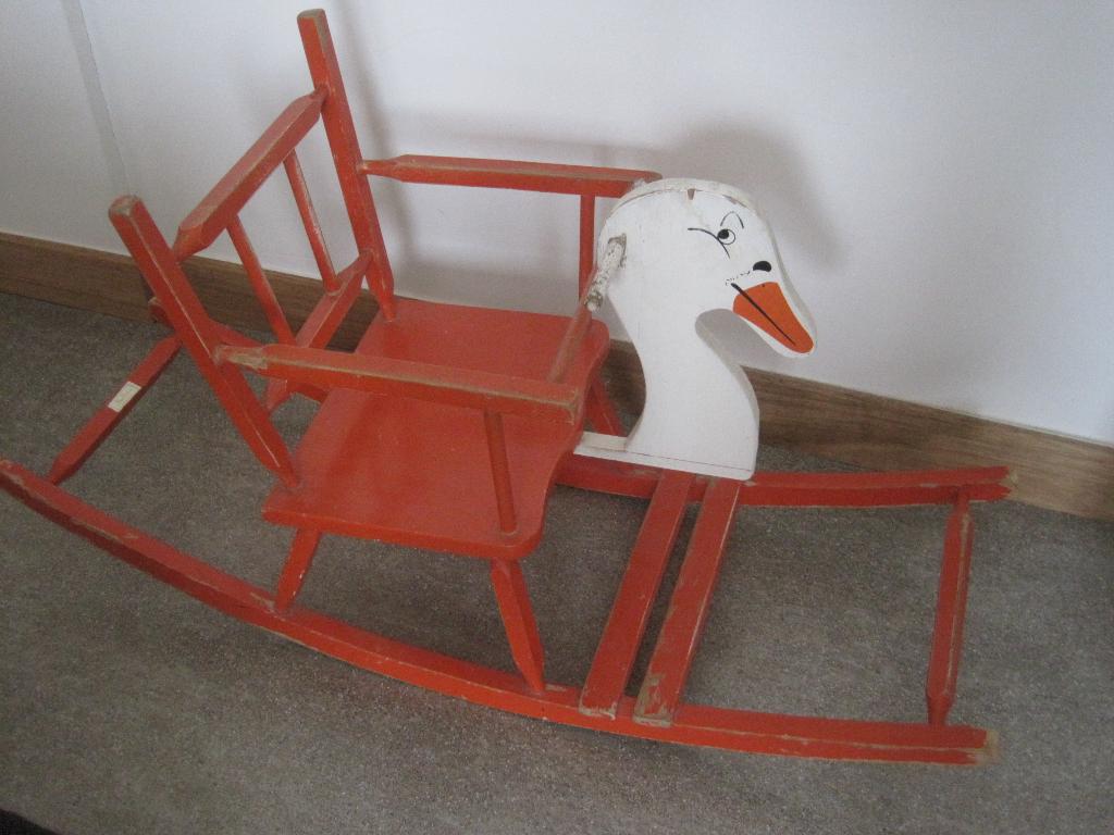 vintage houten schommel zwaan jaren 1950, Kinderen en Baby's, Ophalen