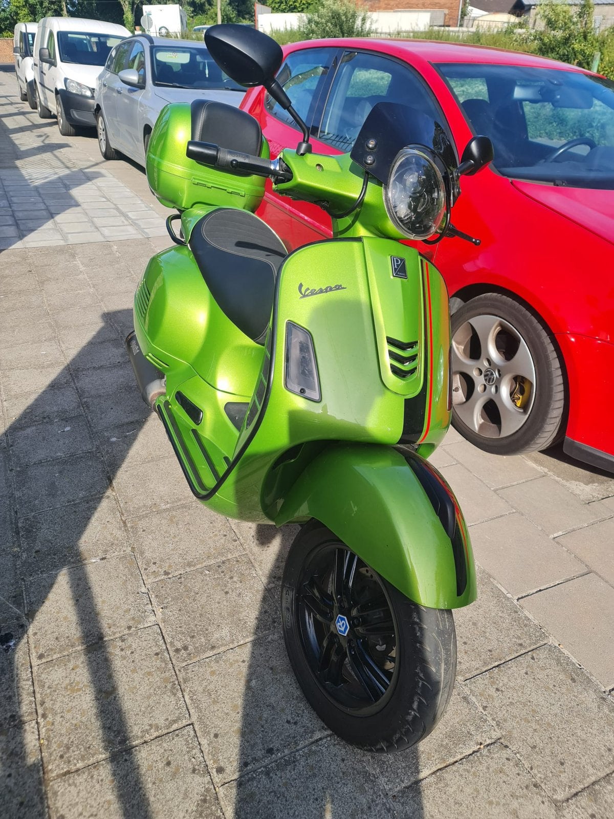 Vespa 300 gts 2018 impeccable, Vélos & Vélomoteurs, Scooters | Vespa, Enlèvement, Comme neuf