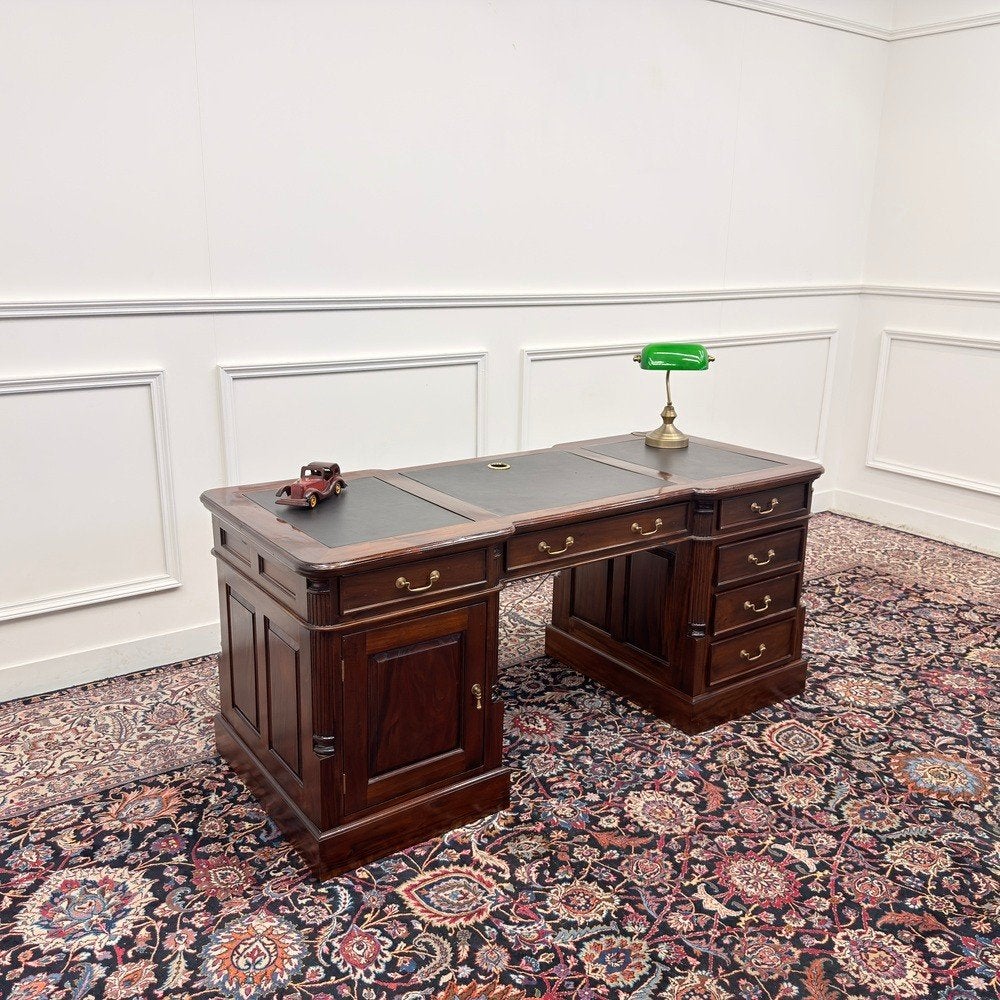 Klassiek Engels Chesterfield Bureau, Ophalen