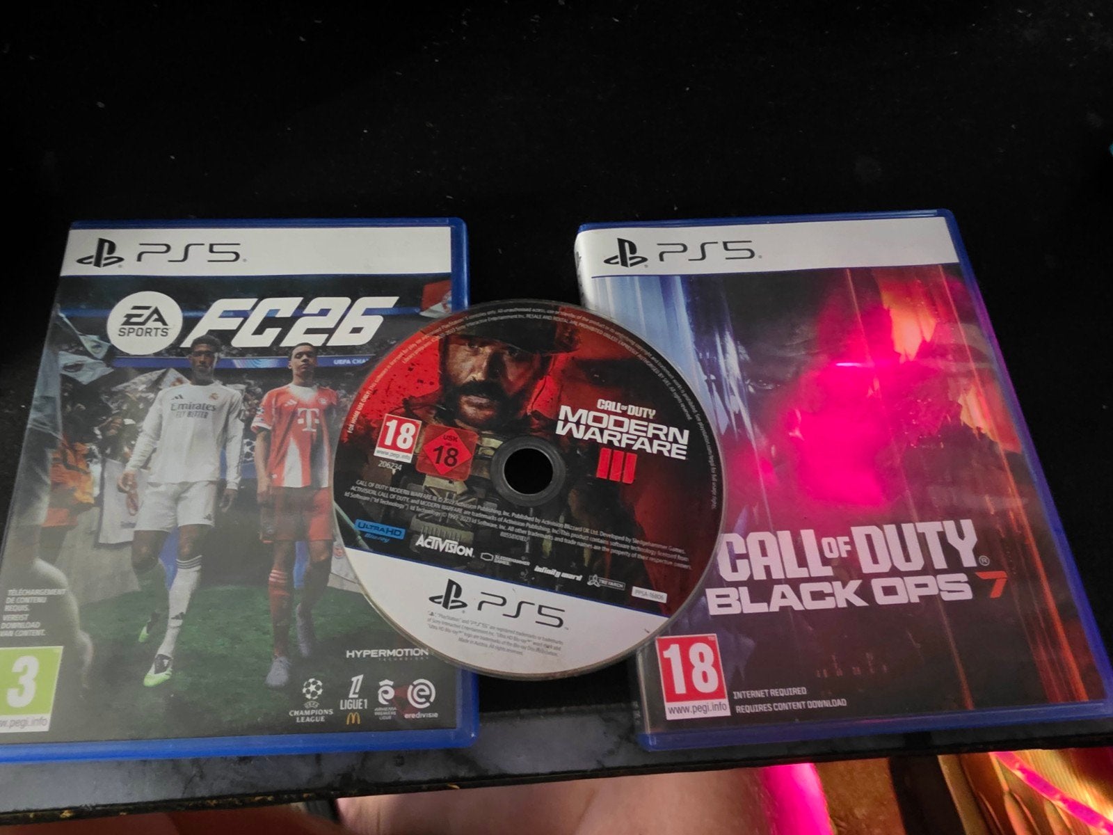 Call of Duty: Black Ops 7, FC26 en COD MW3, Consoles de jeu & Jeux vidéo, Enlèvement, Autres genres, À partir de 18 ans, Online