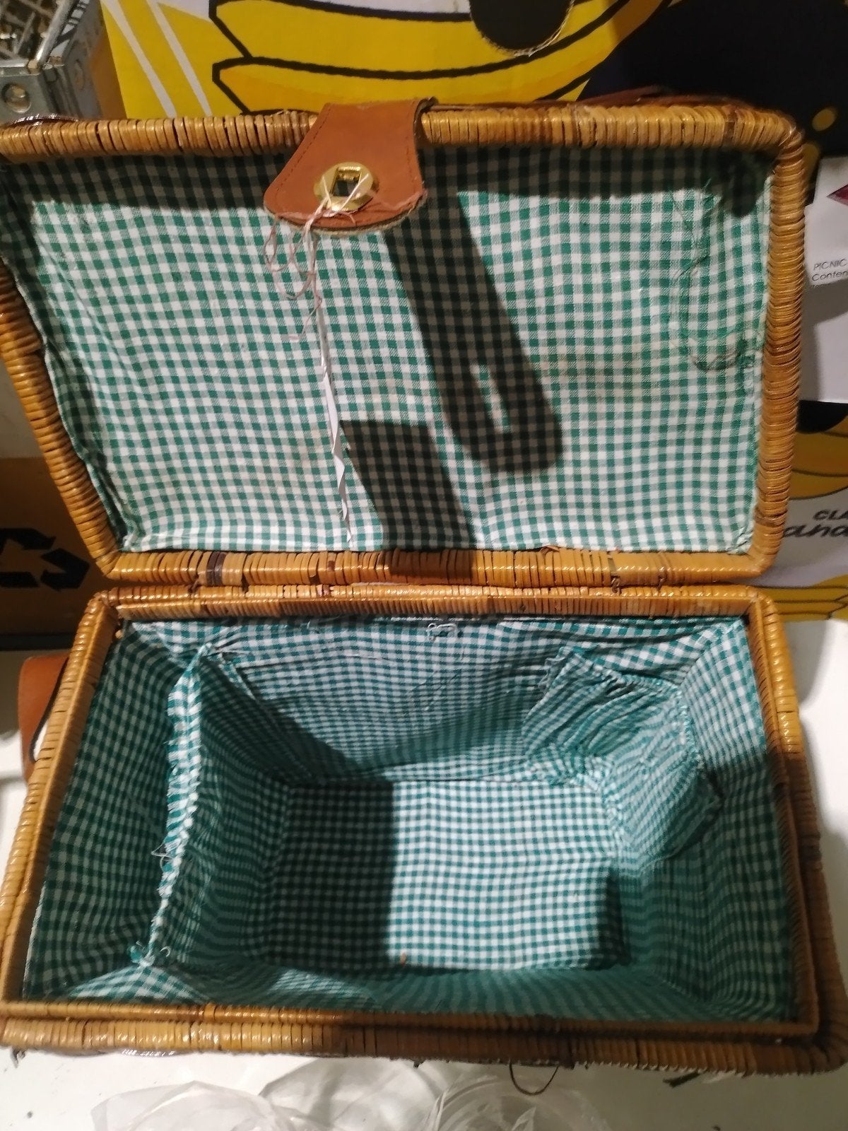 Ik verkoop een heel deel picknickmanden prijs per stuk, Hobby en Vrije tijd, Picknickmanden, Ophalen