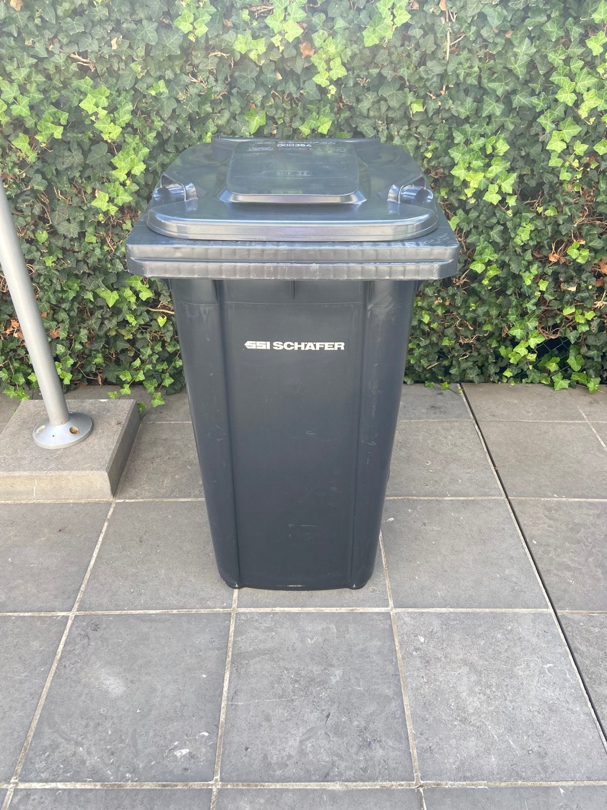 Afvalcontainer zwart 240 liter, Ophalen