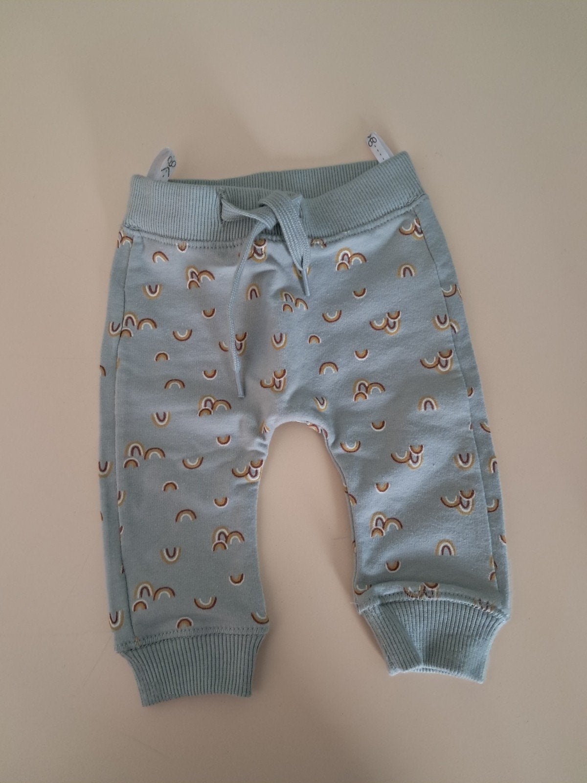 Jogging broekje maat 50, Kinderen en Baby's, Babykleding | Maat 62, Ophalen of Verzenden, Zo goed als nieuw, Broekje