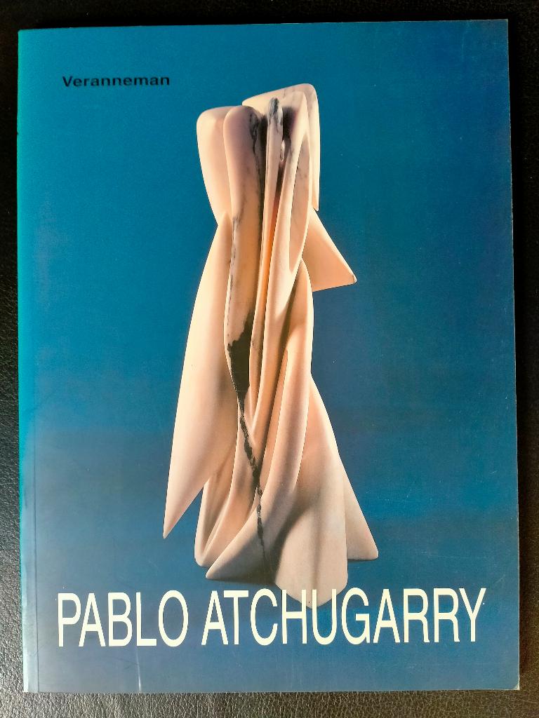 Pablo Atchugarry - Veranneman, Ophalen of Verzenden, Zo goed als nieuw, Beeldhouwkunst, Stichting Veranneman