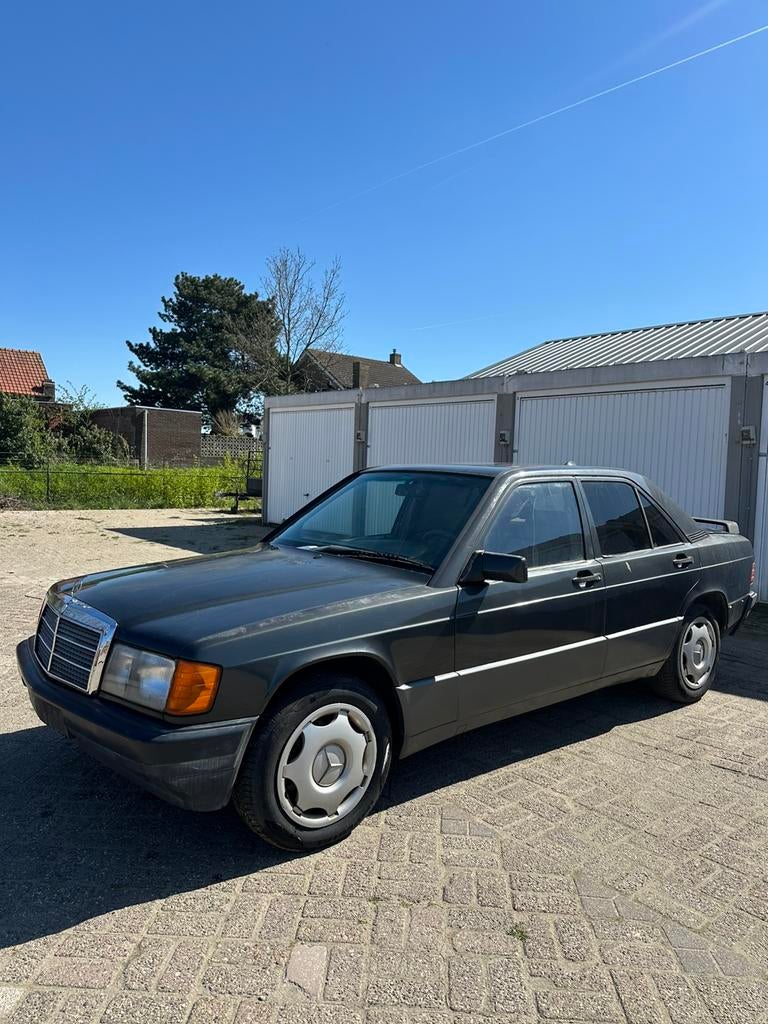 Mercedes e190, Auto's, Handgeschakeld, 5 deurs, Particulier, Stadsauto