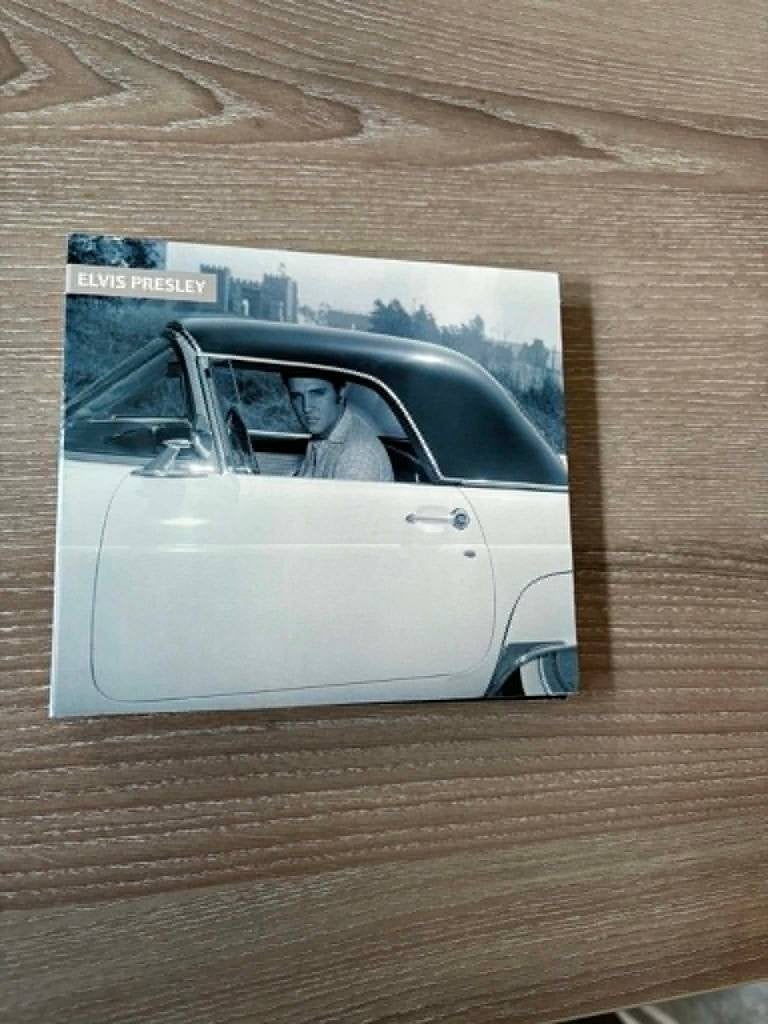 Elvis 3cdbox, Art of music. Mag weg voor slechts 10 euro., CD & DVD, Enlèvement ou Envoi, Comme neuf, Rock 'n' roll, Coffret