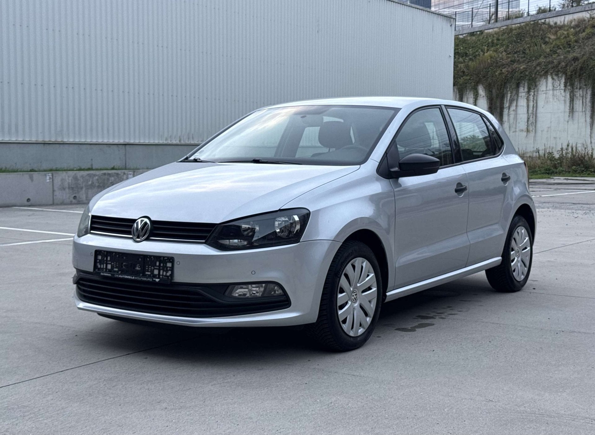 Volkswagen Polo 1.0i • 1STE EIGENAAR • 1 JAAR GARANTIE!, Autos, Argent ou Gris, Achat, Euro 6, Entreprise