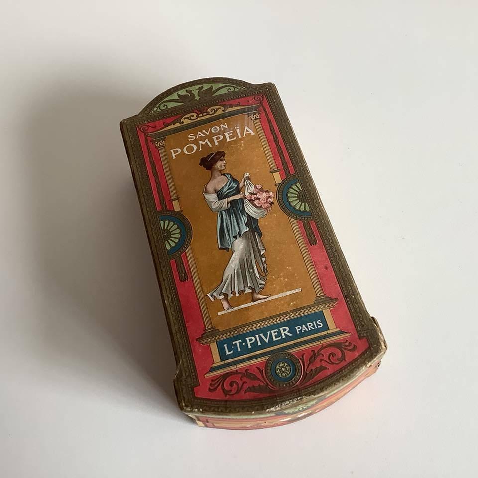 Antieke Zeepdoos “Savon Pompéia – L.T. Piver Paris”, Ophalen of Verzenden, Gebruikt, Accessoires