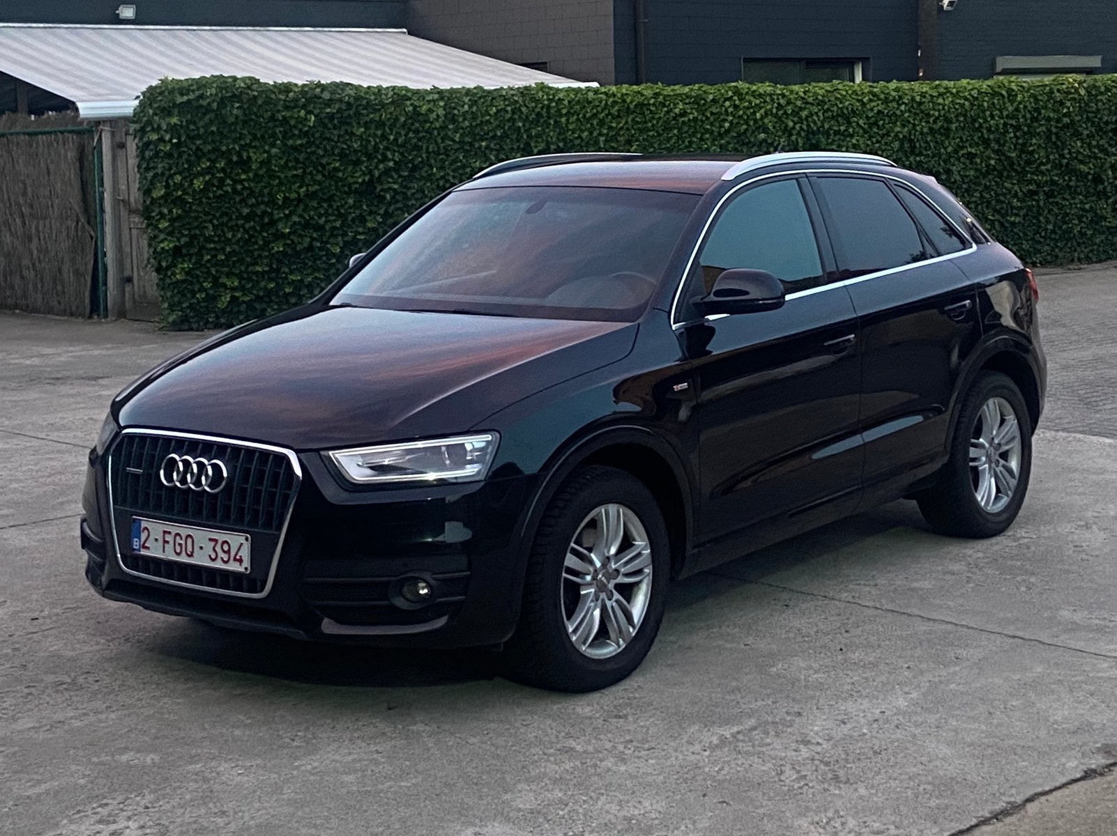 Audi Q3 S line 2.0 essence automatique, Autos, Euro 5, Achat, Noir, 5 portes